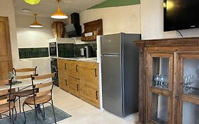 Appartement Lumineux Avignon Intra-Muros Au Calme